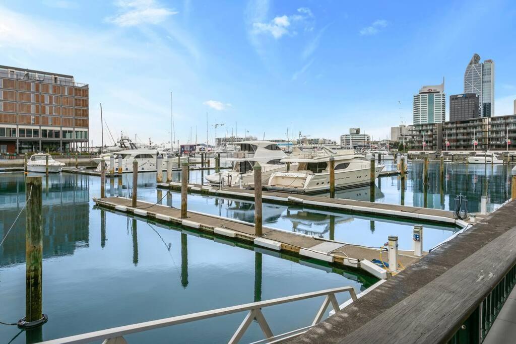 Ferienwohnung Elegant & Sunny Living With Stunning Marina Views Auckland Exterior foto